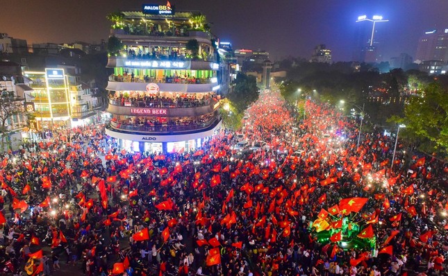 Chúng ta là CĐV, việc của chúng ta là cổ động, hãy nhuộm đỏ Việt Nam vào ngày 15/12 này! ảnh 3
