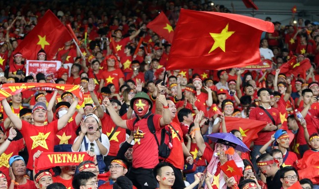 Chúng ta là CĐV, việc của chúng ta là cổ động, hãy nhuộm đỏ Việt Nam vào ngày 15/12 này! ảnh 2