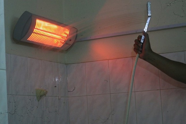 Cảnh báo: Chăn điện, túi sưởi - cứu tinh trong ngày rét hay "lưỡi hái tử thần" đang rình rập? ảnh 9