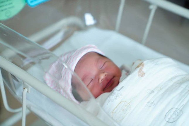 Vừa lập kỷ lục thế giới mới, Quốc Nghiệp viết tâm thư đón con gái chào đời ảnh 2