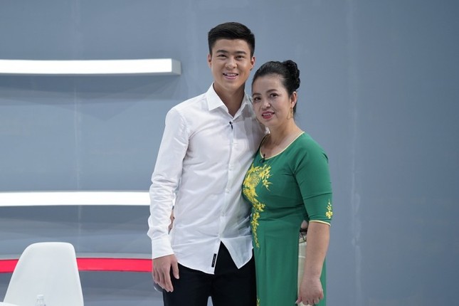 Mẹ Duy Mạnh đoán trúng 6 trận liên tiếp, đưa ra tỷ số khó tin ở chung kết ảnh 1