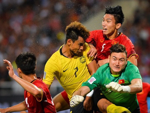 "Mưa tiền thưởng" cho tuyển Việt Nam sau ngôi vô địch AFF Cup ảnh 1