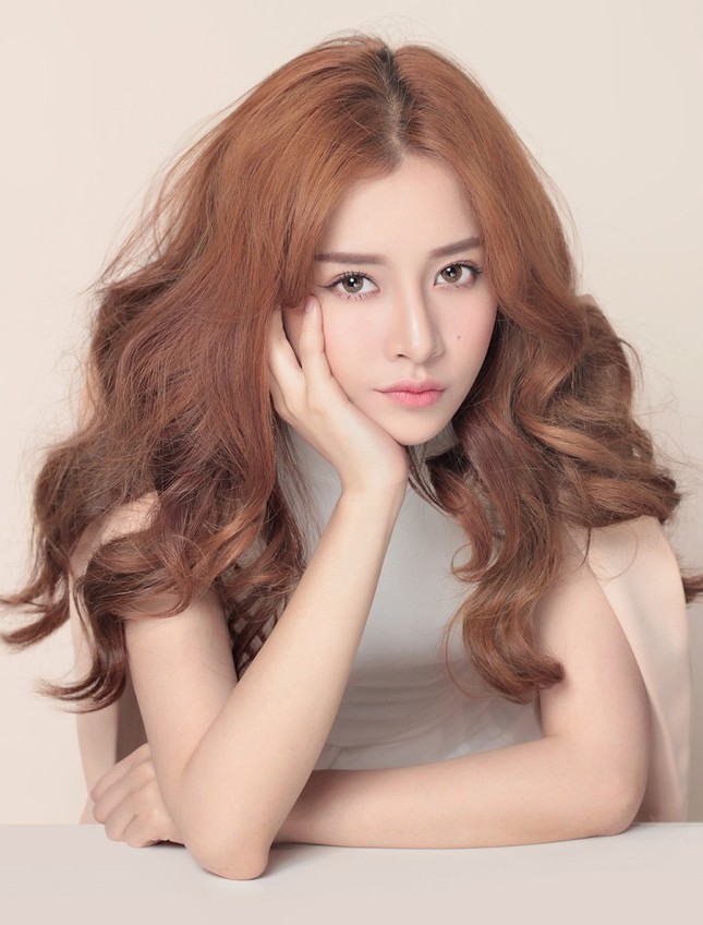 Chi Pu khoe xe mới, fan vô bình luận hài hước: "Xe gì to như căn nhà vậy" ảnh 7