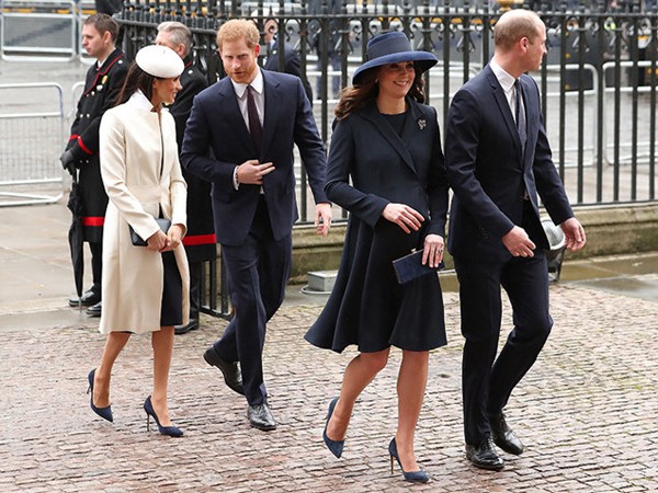 Công nương Kate và Meghan là từ khoá thời trang nổi bật của năm 2018 ảnh 1