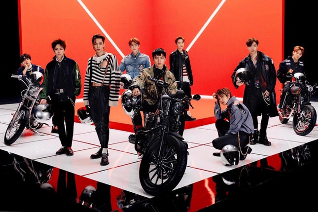 Không hoạt động nhóm nhưng liên tiếp ra sản phẩm solo, Lay có còn là thành viên của EXO? ảnh 2
