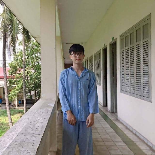Series chứng minh soái ca thì làm gì cũng đẹp, ốm nhom đi viện vẫn khiến chị em "đổ" rầm rầm ảnh 1