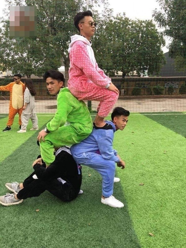 Trào lưu chụp ảnh cùng hội bạn thân hot nhất dịp cuối năm được dân mạng "rần rần" hưởng ứng ảnh 6