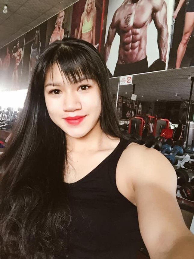 Đã tìm ra info của cô nàng thân hình cơ bắp, mặt xinh như mộng gây bão MXH ngày hôm nay! ảnh 6