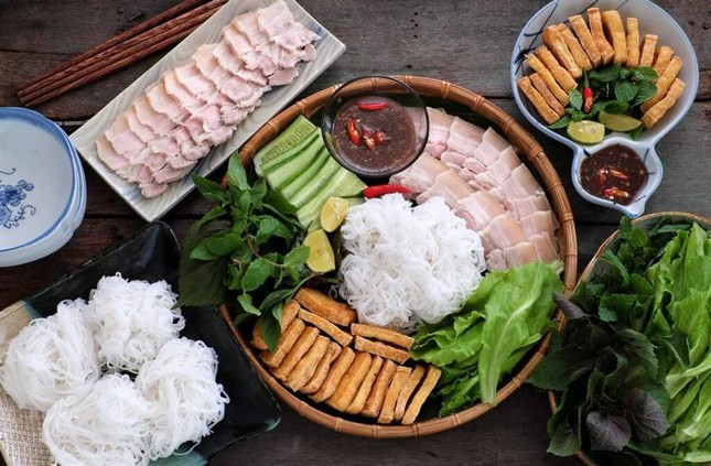 Bạn đã biết món ăn khoái khẩu mỗi khi về thăm nhà của cầu thủ Việt Nam chưa? ảnh 10