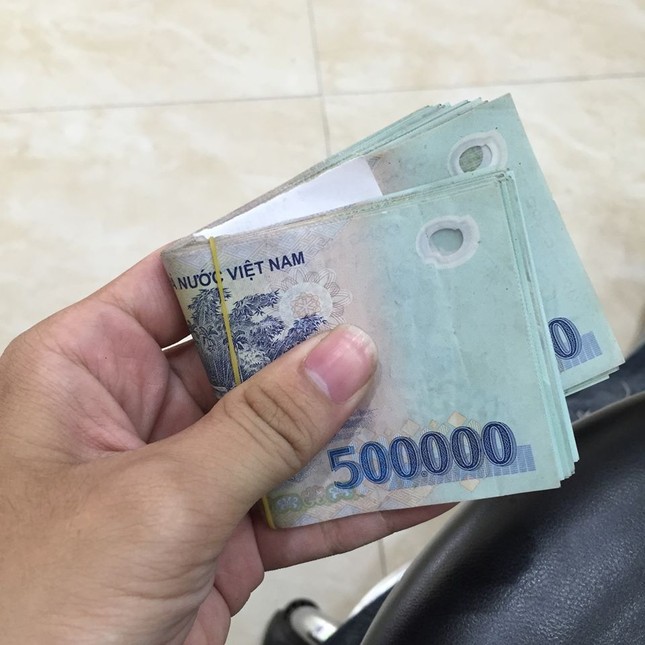 Thái Nguyên: Học sinh lớp 6 lấy 30 triệu đồng của bố đi chia cho cả lớp ảnh 1