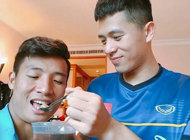 "Tư" Dũng bị bệnh, nhắn tin nũng nịu với Trọng "Ỉn" cực đáng yêu ảnh 1