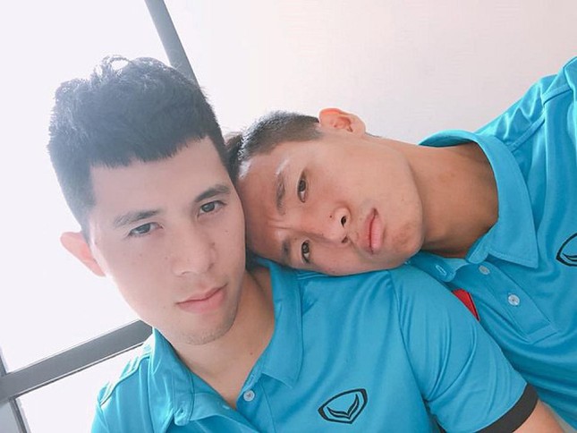 "Tư" Dũng bị bệnh, nhắn tin nũng nịu với Trọng "Ỉn" cực đáng yêu ảnh 6