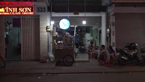 Xe xôi đêm muốn người Sài thành... ăn bốc cho đúng "chất" ảnh 2