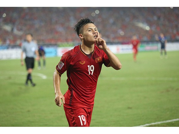 Báo Trung Quốc: "Quang Hải có thể đạt tới đẳng cấp của Son Heung Min" ảnh 1