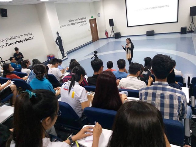 "Tôi thủ khoa 2 đại học, nhưng ra trường không biết gì" ảnh 2