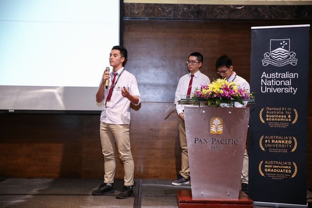 Viết luận về đồng hào, nam sinh điển trai giành học bổng Mỹ 4,8 tỉ đồng ảnh 6