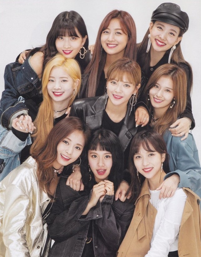 Gắn với hình tượng ngọt ngào trong suốt 5 năm qua, liệu đã đến lúc TWICE cần “lột xác”? ảnh 3