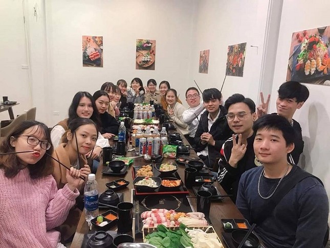 Tết gọi mãi không thấy ai đi họp lớp, do ăn ở hay lớp trưởng hô hào chưa đúng cách? ảnh 2