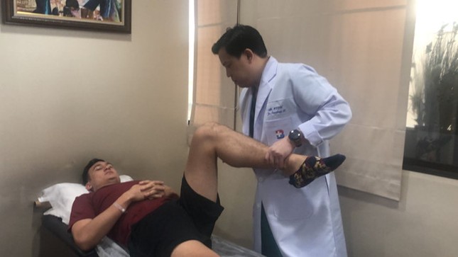Đặng Văn Lâm nhận được lời khen sau buổi kiểm tra y tế tại Muangthong ảnh 1