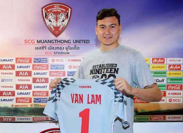 Đặng Văn Lâm ra mắt hoành tráng ở CLB Muangthong United ảnh 1