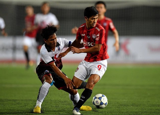 Đặng Văn Lâm phải ngồi dự bị, Muangthong United thua trận ở Campuchia ảnh 2