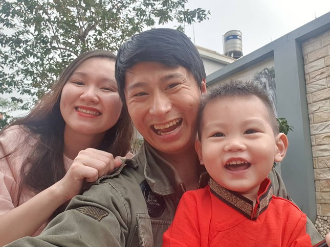 Khi chồng làm họa sĩ, bụng bầu của vợ trở thành những bức tranh vừa độc vừa xinh ảnh 6