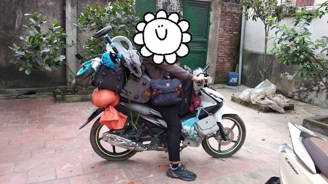 Hình ảnh về những chuyến xe "chở cả quê hương" quay lại thành phố sau kì nghỉ Tết ảnh 5