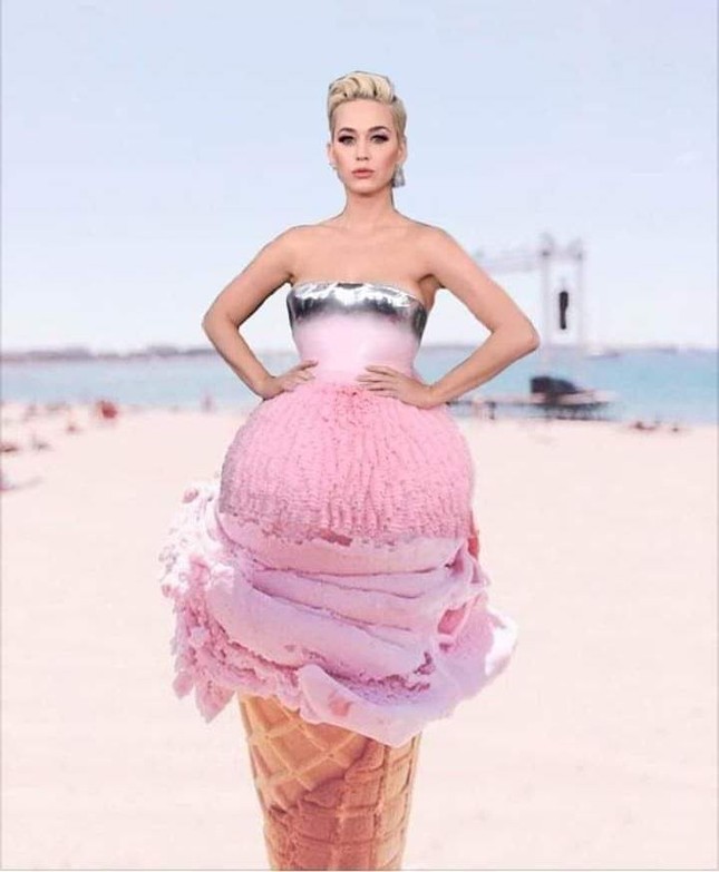Trắng tay ở Grammy nhưng Katy Perry lại “bội thu” ảnh chế với chiếc váy thảm họa đây này! ảnh 9