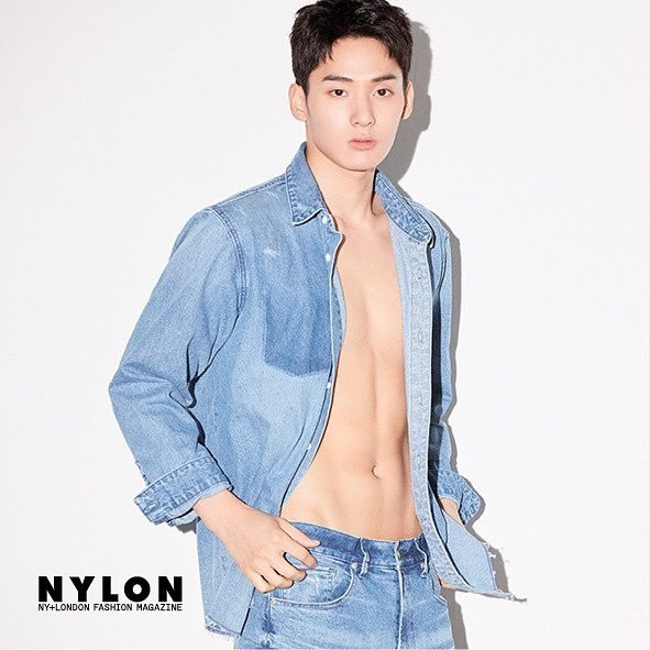 Dân tình "bấn loạn" khi Sunmi và Jung Ga Ram khoe thân hình chuẩn trên bìa tạp chí Nylon ảnh 5