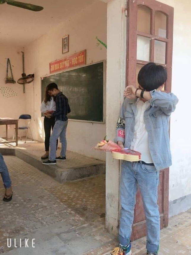 Chưa có Gấu, bạn vẫn có thể “sống sót” qua mùa Valentine một cách ngoạn mục như thế này ảnh 1