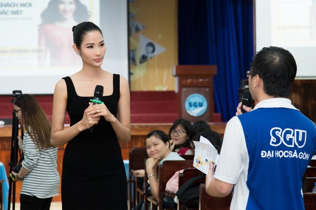 Hoàng Thùy là diễn giả Việt Nam duy nhất tại "Hội Nghị Liên Kết Thanh Niên Đông Nam Á" ảnh 2