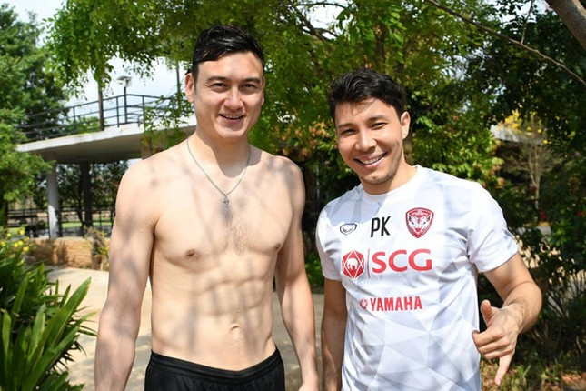 HLV thể lực: "Đặng Văn Lâm sẽ có suất bắt chính tại Muangthong" ảnh 1