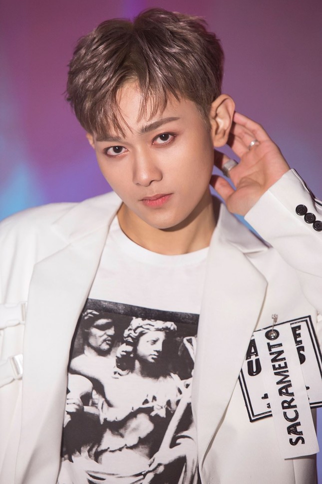 2 idol K-Pop người Việt đầu tiên đang tập luyện cật lực cho đêm debut tại Seoul ảnh 2