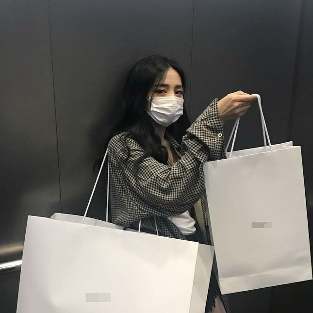 "Trend" bùng hàng kiểu mới: "Đặt cho có động lực để bán thôi, tiền đâu mà mua!" ảnh 2
