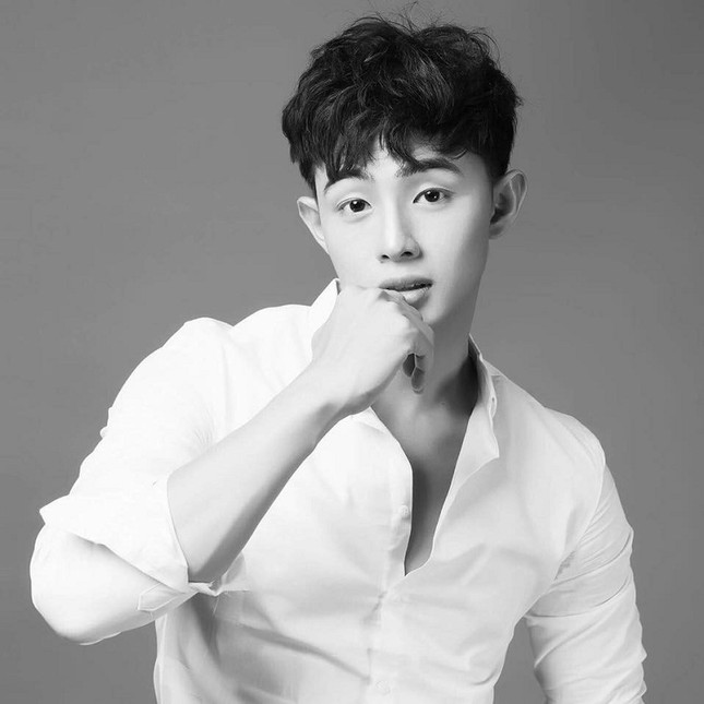 Những hotboy Instagram Việt "nổi đình đám" vì vẻ điển trai không kém idol Hàn Quốc ảnh 14