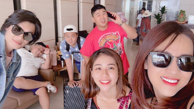 Nhìn Puka "lái xe" chở Quang Trung mới thấy trong nhóm bạn luôn có một đứa hậu đậu như thế này! ảnh 1