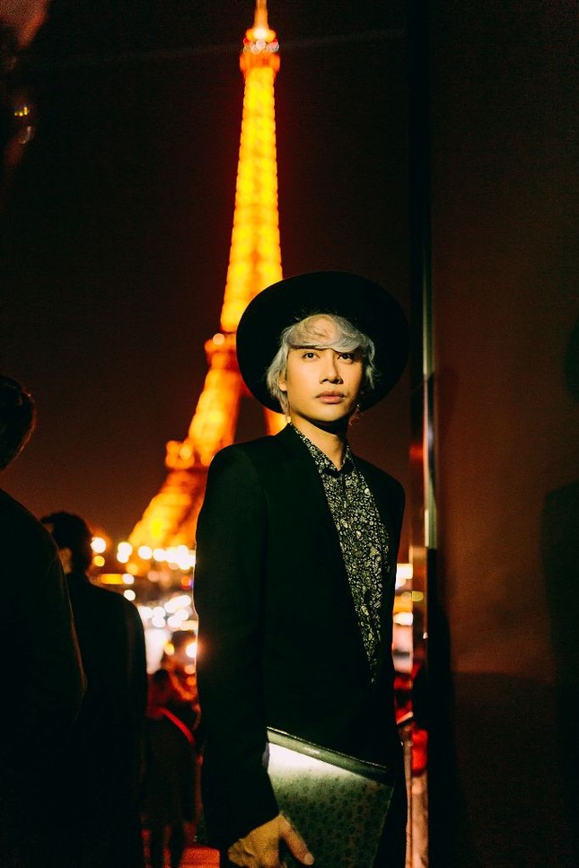 Lý Quí Khánh, Hồ Ngọc Hà thu hút ánh nhìn khi cùng nhau dự "Tuần lễ Thời trang Paris" ảnh 3