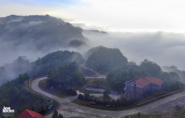 Núi Mẫu Sơn "bí ẩn": Địa điểm lý tưởng cho những chuyến khám phá của giới trẻ ảnh 1