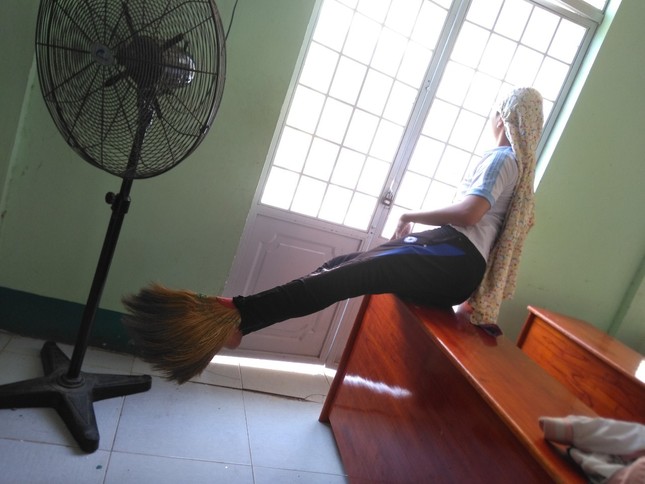 Cười ngất với màn hóa trang đến trường "chất như nước cất" ảnh 4
