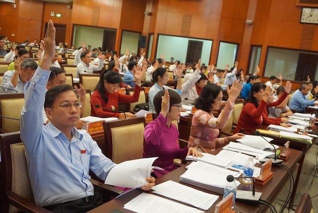 Chính phủ đồng ý miễn học phí đối với học sinh trung học cơ sở ảnh 1