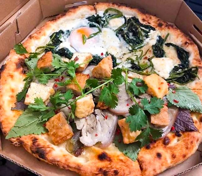 Pizza bún đậu mắm tôm - sự kết hợp "kỳ quái" của ẩm thực đông - tây ảnh 3