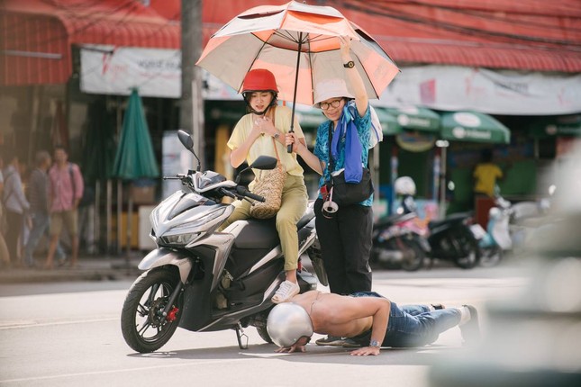"Cười té ghế" với ảnh hậu trường cực nhắng nhít của "Friend Zone" ảnh 4