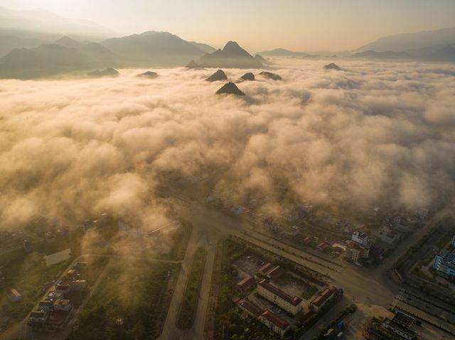 Tác phẩm của nhiếp ảnh gia người Việt lọt Top 12 bức đẹp nhất trên National Geographic ảnh 9