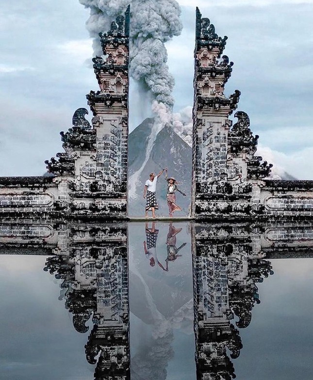 Du khách phát hiện "bị lừa" khi đến cánh cổng thiên đường "ảo tung chảo" tại Bali ảnh 5