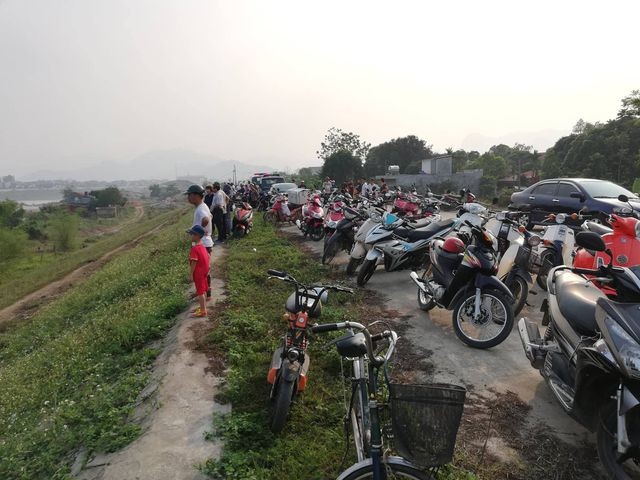 Hoà Bình: 8 học sinh chết đuối trên sông Đà ảnh 7