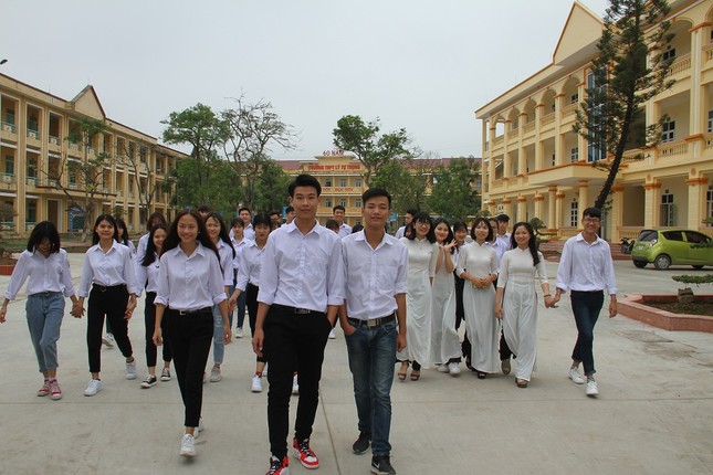 THPT Lý Tự Trọng - Niềm tự hào của vùng đất khoa cử Nam Định ảnh 1