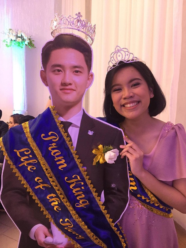 Nữ sinh "chơi trội" khi dự tiệc cùng hình ảnh của thành viên EXO ảnh 7