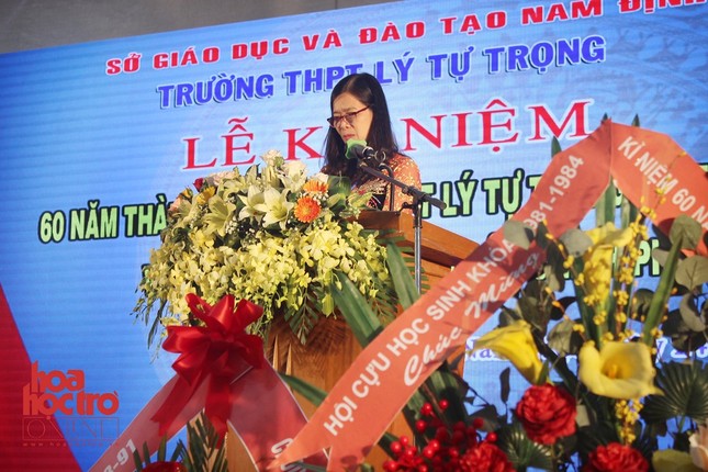 Nam Định: Teen THPT Lý Tự Trọng thướt tha trong ngày kỷ niệm 60 năm thành lập trường ảnh 5