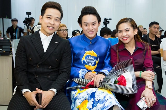 Quán quân "Sao nối ngôi" tiết lộ từng phải bán xe của khán giả tặng để đầu tư cho tiết mục ảnh 1