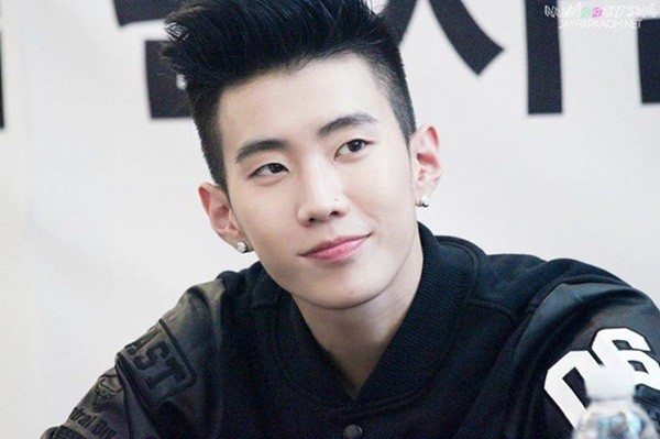 Sơn Tùng được Jay Park follow, fan đặt nghi vấn về một sự kết hợp chung ảnh 4